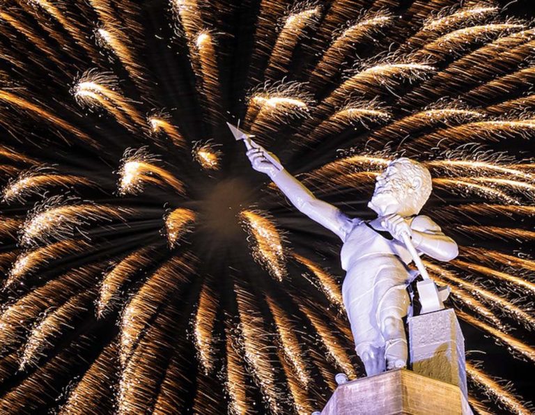 Enjoy the flash and bang of fireworks at Thunder on the Mountain July 4